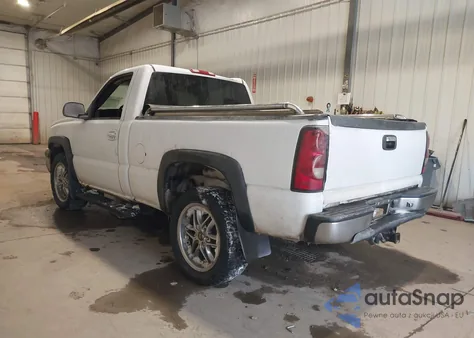 2005 Chevrolet Silverado 1500 Z71 z USA, uszkodzony, nr VIN 1GCEK14T45Z305126